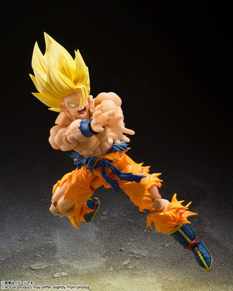 Dragon Ball Z Goku Statue Figure